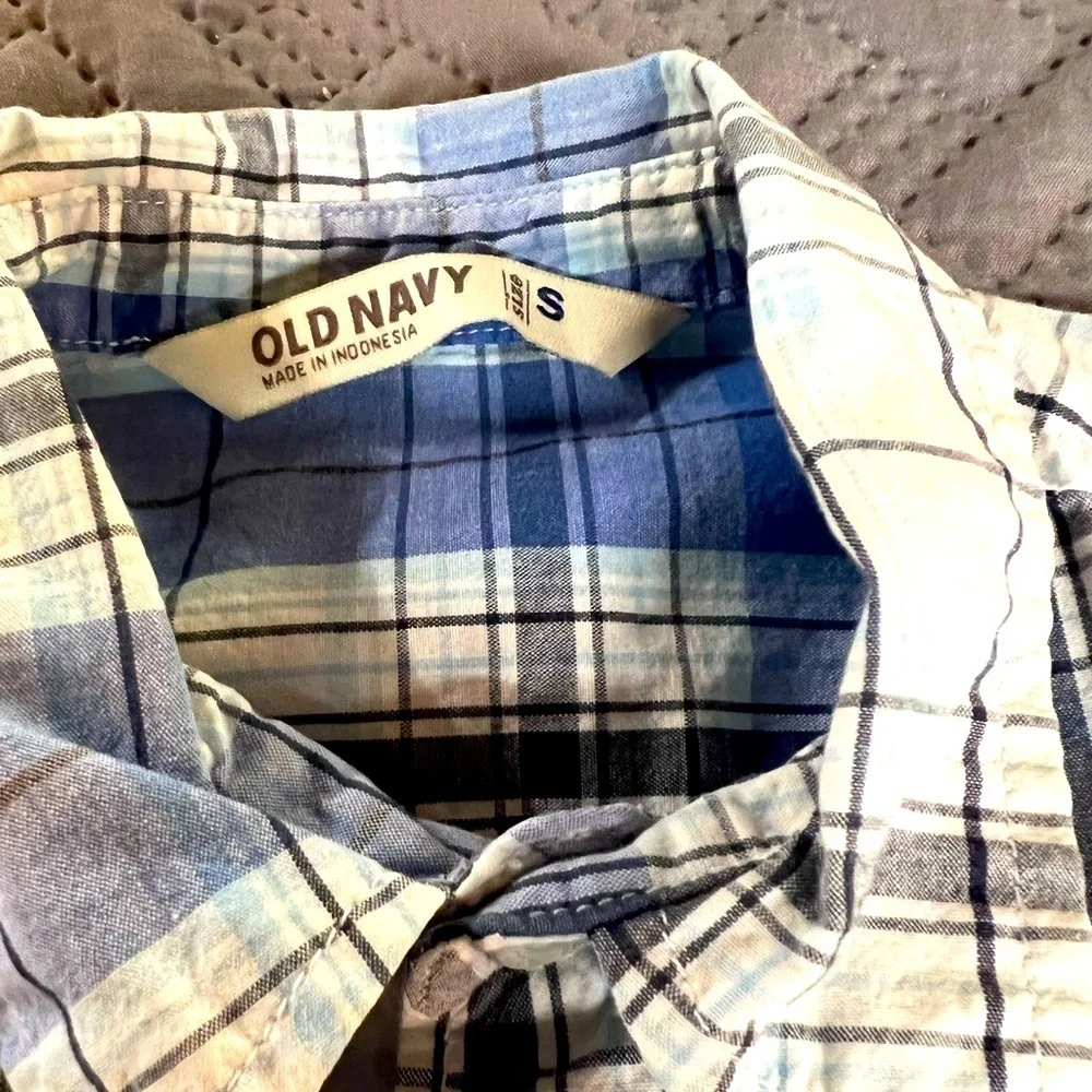 Old Navy Shirt​​​​